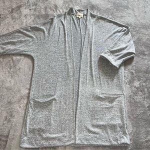 Aritzia Wilfred Short sleeve grey cardigan